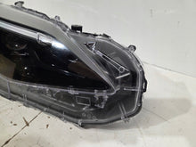 Load image into Gallery viewer, Frontscheinwerfer Toyota Yaris Cross LED Rechts Scheinwerfer Headlight SCH2406379248wh