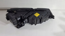 Laden Sie das Bild in den Galerie-Viewer, Frontscheinwerfer Skoda Octavia III 5E1941015E LED Links Scheinwerfer Headlight SCH7942706798bz