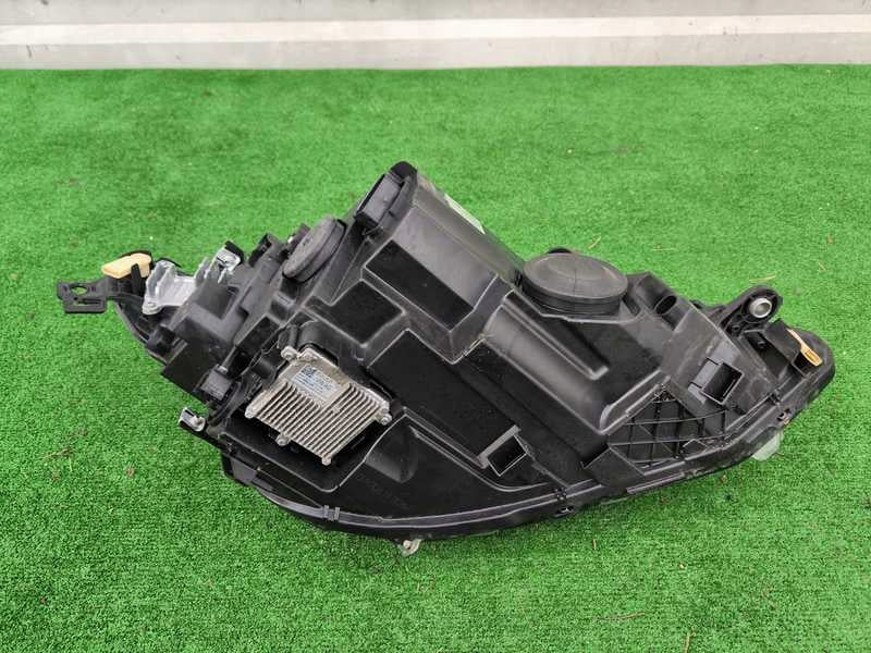 Frontscheinwerfer VW Golf VIII 5H1941005B LED Ein Stück (Rechts oder Links) SCH8154645184sm