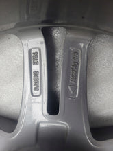 Load image into Gallery viewer, 1x Alufelge 18 Zoll 8.0" 5x112 54ET A2124016302 Mercedes-Benz W212 Rim Wheel FEL9572729374yi