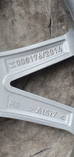 Laden Sie das Bild in den Galerie-Viewer, 1x Alufelge 17 Zoll 7.5" 5x112 30ET 6883518 BMW 3 G21 G22 G20 G23 2 G42 FEL1165944579ft