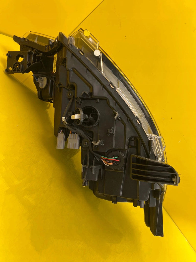 Frontscheinwerfer Mitsubishi Outlander III 8301D4-63 LED Links Headlight