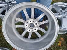 Laden Sie das Bild in den Galerie-Viewer, 4x Alufelge 17 Zoll 7.5" 5x112 30ET Silber Audi Super Rim Wheel FEL5967387696gu