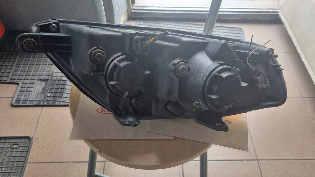 Frontscheinwerfer Hyundai II Coupe Links Scheinwerfer Headlight