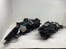Laden Sie das Bild in den Galerie-Viewer, Frontscheinwerfer Mazda 3 BBM5-51030 Xenon Ein Stück (Rechts oder Links) SCH2980277174jt