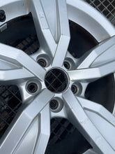 Load image into Gallery viewer, 1x Alufelge 16 Zoll 7.0&quot; 5x112 8W0601025A Audi A4 B9 Rim Wheel