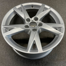Laden Sie das Bild in den Galerie-Viewer, 4x Alufelge 17 Zoll 7.5" 5x112 38ET Glanz Silber 8W0601025K Audi A4 Rim Wheel FEL1823041806tb