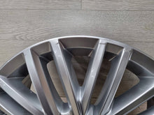 Load image into Gallery viewer, 1x Alufelge 16 Zoll 2K5601025J VW Caddy I Rim Wheel FEL3551593243mg