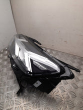 Laden Sie das Bild in den Galerie-Viewer, Frontscheinwerfer Dacia Sandero III 260602888R Links Scheinwerfer Headlight SCH9129420875kd