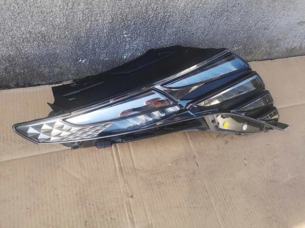 Frontscheinwerfer Hyundai Tucson 92208N7100 Full LED Rechts Headlight SCH5673770417op