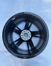 Laden Sie das Bild in den Galerie-Viewer, 1x Alufelge 18 Zoll 8.0" 5x112 8Y0601025N Audi A3 Rim Wheel FEL3340374873qk