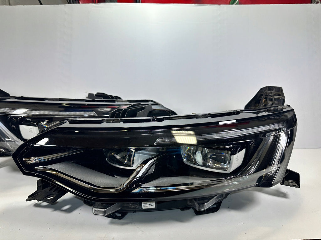 Frontscheinwerfer Renault Talisman 260606722R 260100184R Rechts oder Links