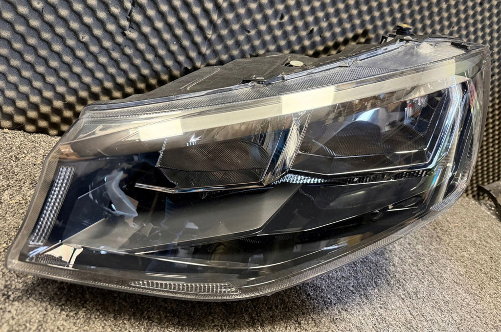 Frontscheinwerfer VW Caddy 2K8941005D Links Scheinwerfer Headlight SCH5341347837tm