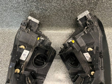 Load image into Gallery viewer, Frontscheinwerfer VW Id.4 11B941036M Ein Satz Scheinwerfer Headlight SCH5048119590kz