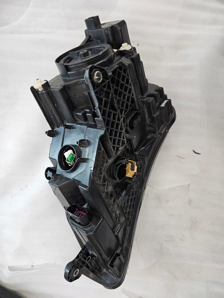 Frontscheinwerfer Skoda Superb III 3V1941016B 1ZS011939 Xenon Rechts Headlight