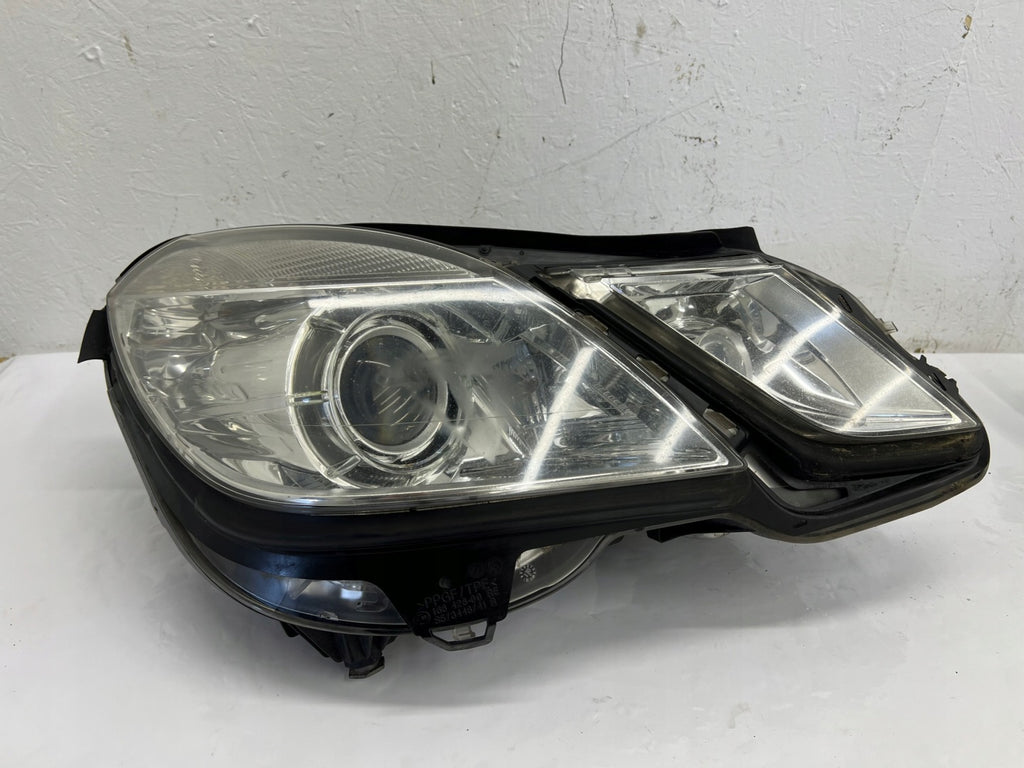 Frontscheinwerfer Mercedes-Benz W212 A2128205761 A2128205861 Ein Satz Headlight SCH5153468601he