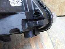 Laden Sie das Bild in den Galerie-Viewer, Frontscheinwerfer Seat Alhambra 7N5941751 Xenon Links Scheinwerfer Headlight