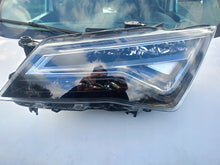 Laden Sie das Bild in den Galerie-Viewer, Frontscheinwerfer Seat Ateca 90117433 576941007D LED Links Headlight