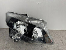 Laden Sie das Bild in den Galerie-Viewer, Frontscheinwerfer Mercedes-Benz Vito A4479067800 1EL0112841800346743 Rechts SCH6652376252un