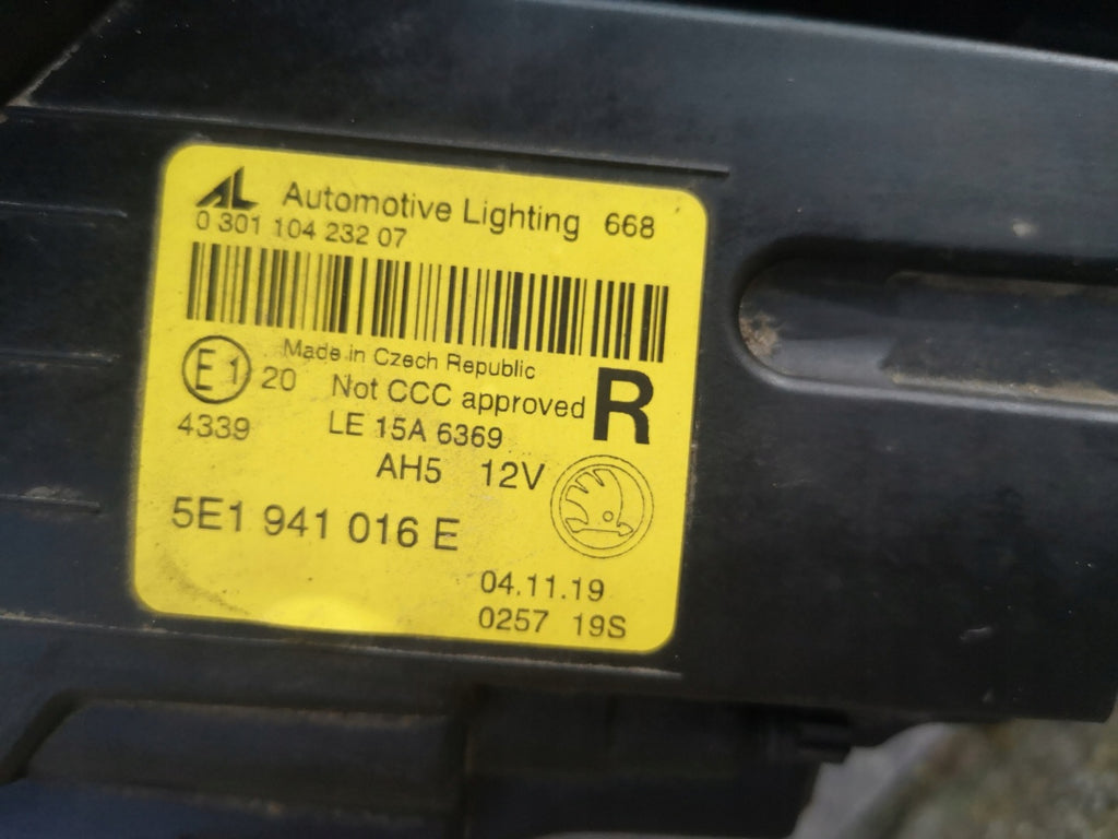 Frontscheinwerfer Skoda Octavia III 5E1941016E Rechts Scheinwerfer Headlight SCH3782332648rp