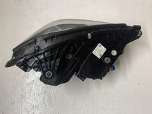 Laden Sie das Bild in den Galerie-Viewer, Frontscheinwerfer Mercedes-Benz W206 A2069062903 LED Links Headlight SCH8859569498bw