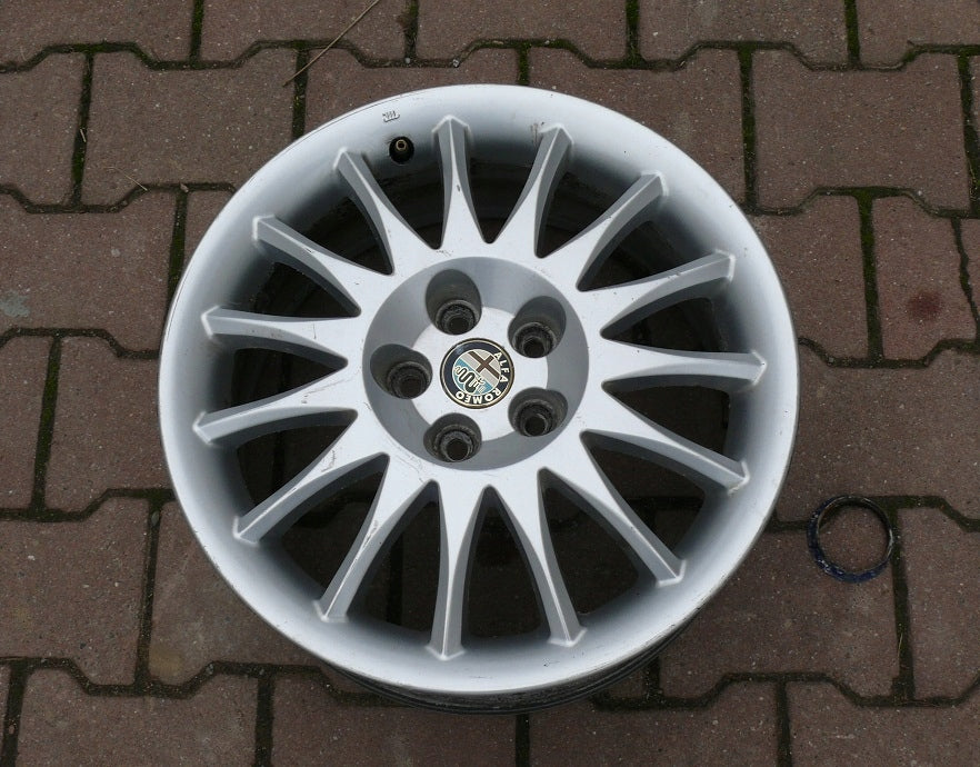 1x Alufelge 16 Zoll 6.5" 4x98 41 5ET Glanz Silber 60686520 Alfa Romeo 156 FEL8963141749nu