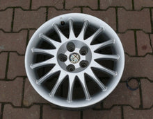 Laden Sie das Bild in den Galerie-Viewer, 1x Alufelge 16 Zoll 6.5" 4x98 41 5ET Glanz Silber 60686520 Alfa Romeo 156 FEL8963141749nu