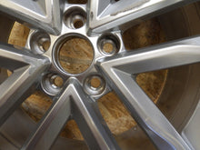 Load image into Gallery viewer, 1x Alufelge 17 Zoll 7.0&quot; 5x100 46ET VW Polo Rim Wheel