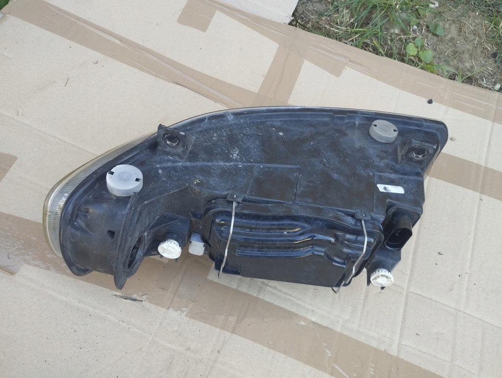 Frontscheinwerfer Seat Toledo II 67742701 LED Rechts Scheinwerfer Headlight