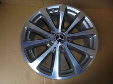 Load image into Gallery viewer, 1x Alufelge 17 Zoll 7.5" 5x112 40ET A2134011300 Mercedes-Benz W213 S213 FEL4738430672wh