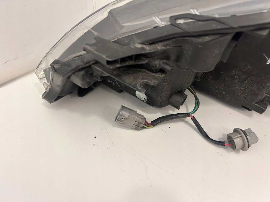 Frontscheinwerfer Toyota Yaris 811300DA50 Rechts Scheinwerfer Headlight SCH6664587121mt