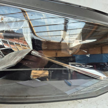 Load image into Gallery viewer, Frontscheinwerfer VW Caddy 2K1941016A Rechts Scheinwerfer Headlight SCH5764839614ku