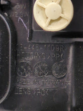 Laden Sie das Bild in den Galerie-Viewer, Frontscheinwerfer Seat 08-445-1109R LED Ein Satz Scheinwerfer Headlight