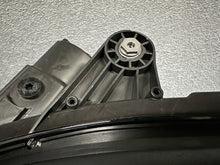 Laden Sie das Bild in den Galerie-Viewer, Frontscheinwerfer Mercedes-Benz W212 A2128200939-E Xenon Links Headlight SCH8075133114fg