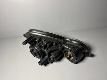 Load image into Gallery viewer, Frontscheinwerfer Mercedes-Benz W211 Xenon Links Scheinwerfer Headlight SCH9057517080sc