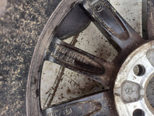 Laden Sie das Bild in den Galerie-Viewer, 1x Alufelge 16 Zoll 6.0&quot; 5x100 38ET 657601025 Skoda Scala Rim Wheel