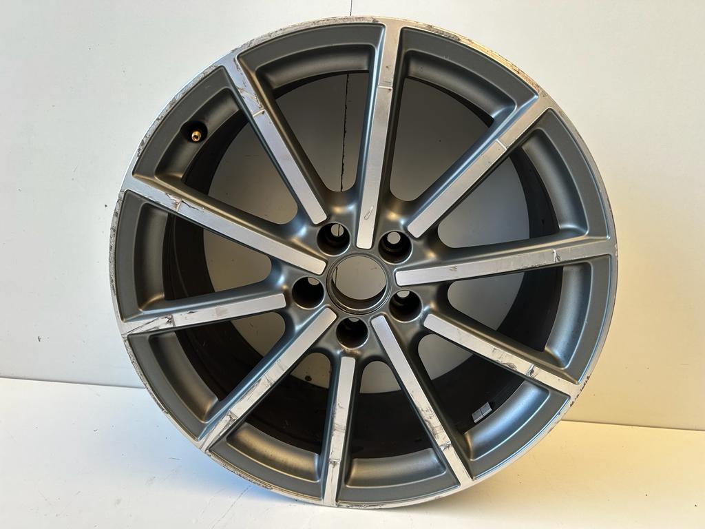 1x Alufelge 19 Zoll 8.5" 5x112 4G9601025 Audi A6 C7 Rim Wheel