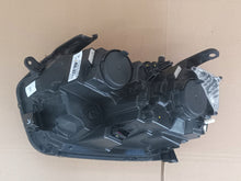 Load image into Gallery viewer, Frontscheinwerfer Dacia Duster 260101133R Rechts Scheinwerfer Headlight