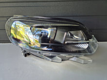 Laden Sie das Bild in den Galerie-Viewer, Frontscheinwerfer Opel Zafira Vivaro C 9832836480 Xenon Rechts Headlight