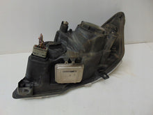 Laden Sie das Bild in den Galerie-Viewer, Frontscheinwerfer Mercedes-Benz Vito W639 A6398202961 Xenon Rechts Headlight