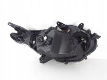 Laden Sie das Bild in den Galerie-Viewer, Frontscheinwerfer Mitsubishi L200 8301D153 FALSE Scheinwerfer Headlight SCH3855551089os