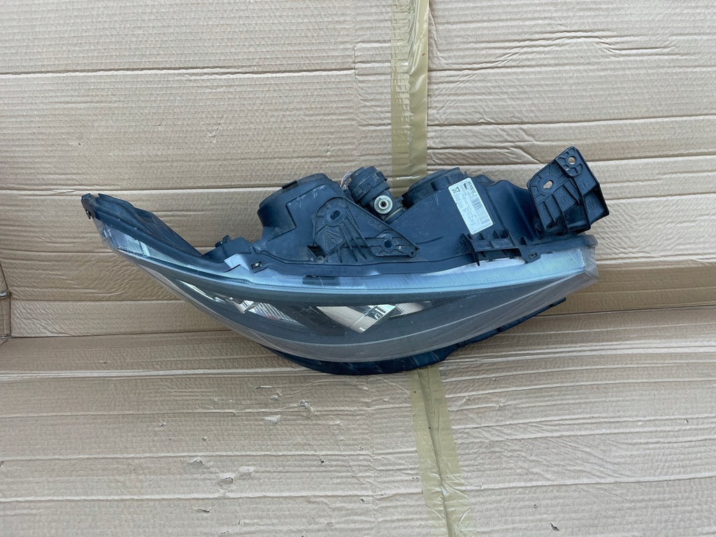 Frontscheinwerfer Renault Laguna III 8200555906 Xenon Rechts Headlight