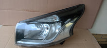 Laden Sie das Bild in den Galerie-Viewer, Frontscheinwerfer Opel Vivaro Trafic III 260605173R Links Scheinwerfer Headlight