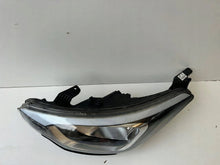 Load image into Gallery viewer, Frontscheinwerfer Hyundai I20 II 92101-C8000 Links Scheinwerfer Headlight