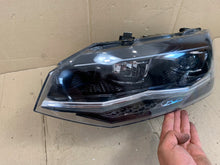 Laden Sie das Bild in den Galerie-Viewer, Frontscheinwerfer VW Polo 2G1941035B LED Links Scheinwerfer Headlight