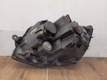 Laden Sie das Bild in den Galerie-Viewer, Frontscheinwerfer VW Transporter Caravelle 7E1941016AD Rechts Headlight