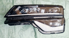 Laden Sie das Bild in den Galerie-Viewer, Frontscheinwerfer Skoda Karoq 57B941015B Links Scheinwerfer Headlight SCH2802385984yf
