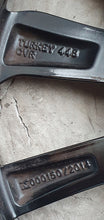 Load image into Gallery viewer, 1x Alufelge 17 Zoll 7.0" 5x112 45ET Glanz Schwarz 2GA601025AG VW T-Roc Troc FEL4668851857gg