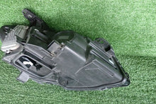 Laden Sie das Bild in den Galerie-Viewer, Frontscheinwerfer Mercedes-Benz Cla A1178206761 Links Scheinwerfer Headlight SCH2091829811op