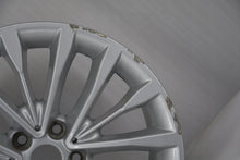Laden Sie das Bild in den Galerie-Viewer, 1x Alufelge 18 Zoll 8.0" 5x112 30ET Glanz Silber 6863418 BMW Rim Wheel FEL6831976801ik